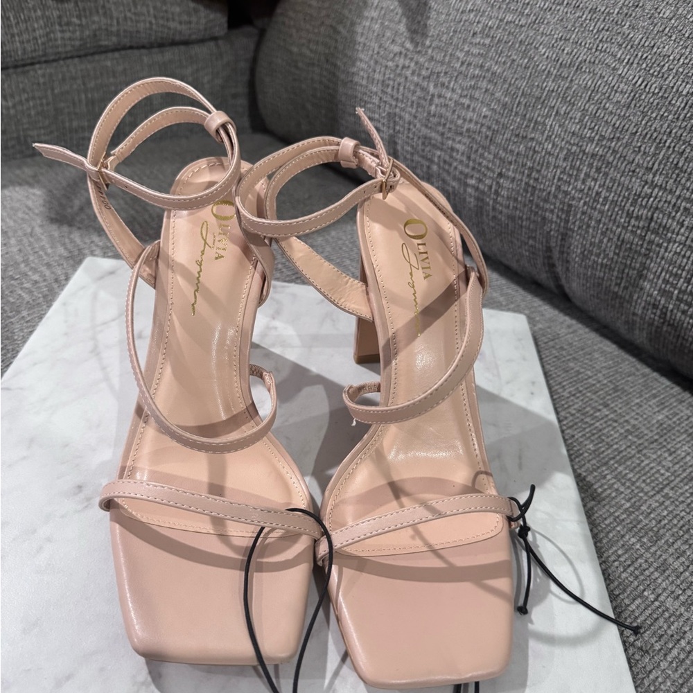 Tan High Heels Strappy Design